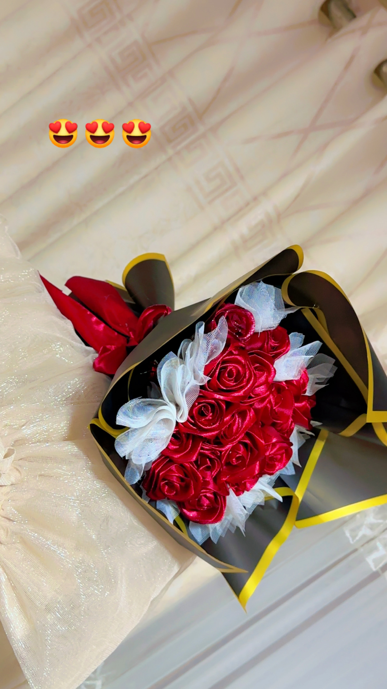 گل های ساتنی